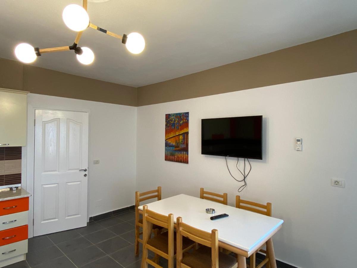 Bellavista Qerret Apartment 1 골렘 외부 사진