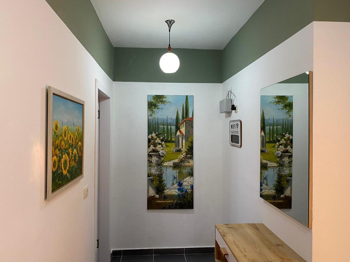 Bellavista Qerret Apartment 1 골렘 외부 사진