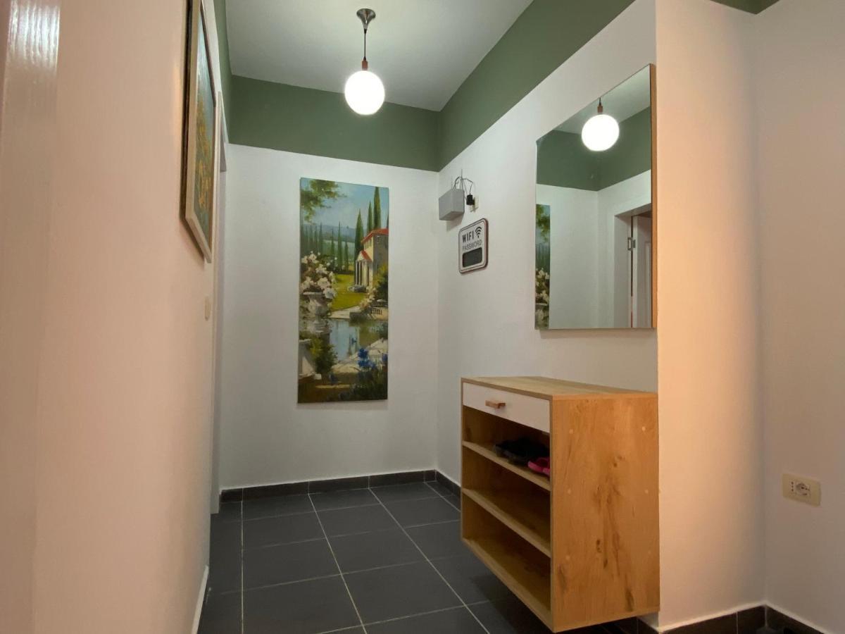 Bellavista Qerret Apartment 1 골렘 외부 사진