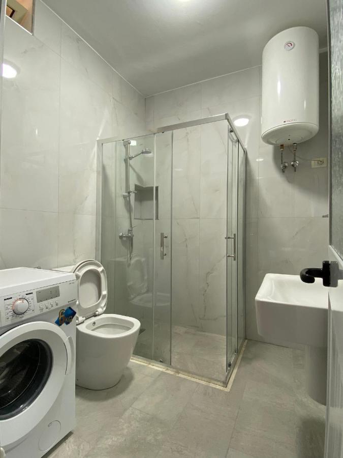 Bellavista Qerret Apartment 1 골렘 외부 사진