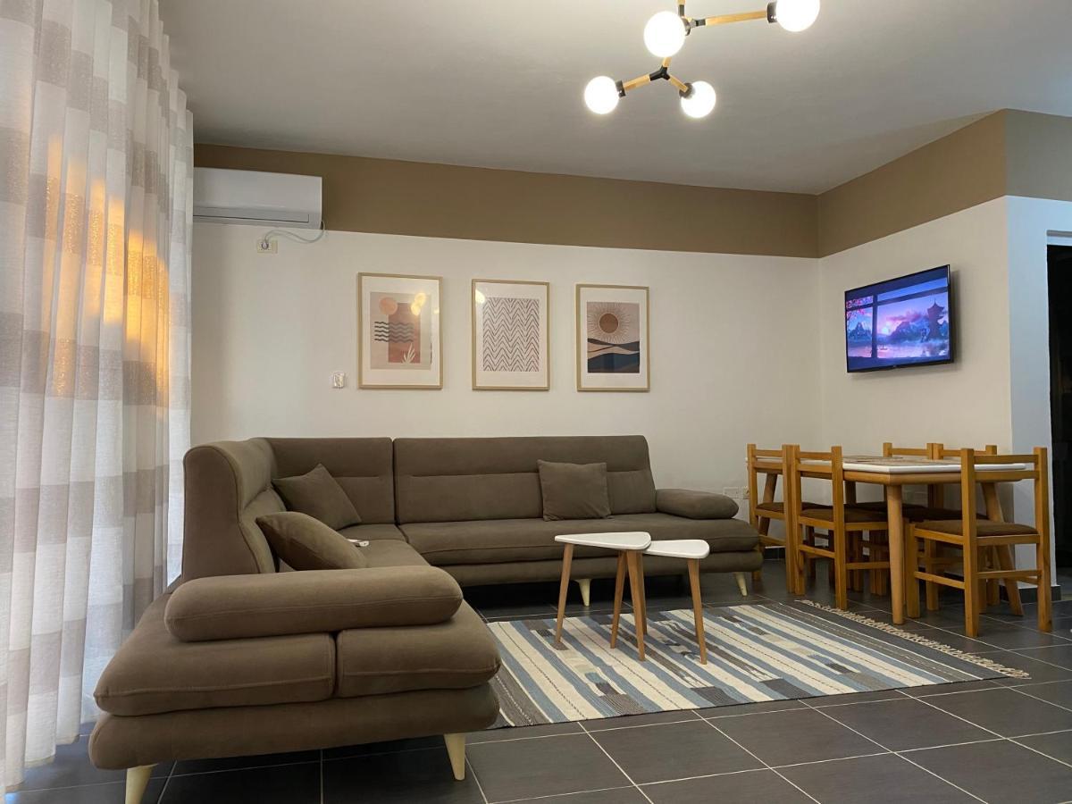 Bellavista Qerret Apartment 1 골렘 외부 사진