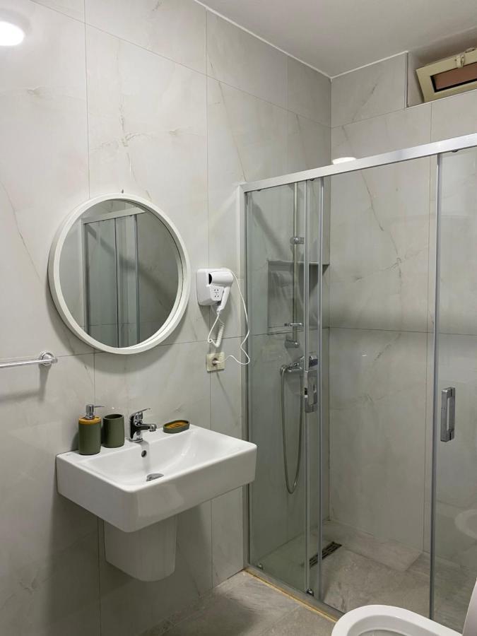 Bellavista Qerret Apartment 1 골렘 외부 사진