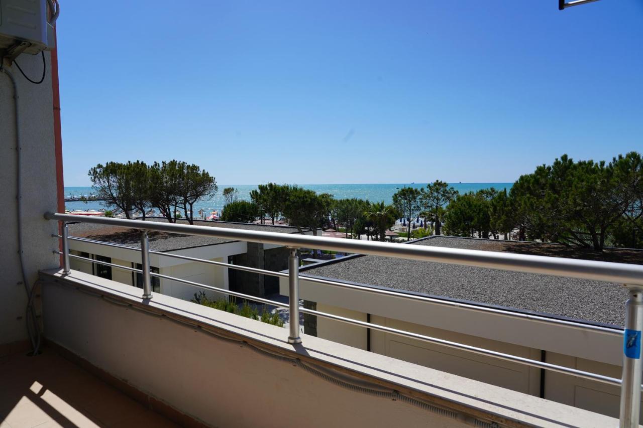 Bellavista Qerret Apartment 1 골렘 외부 사진