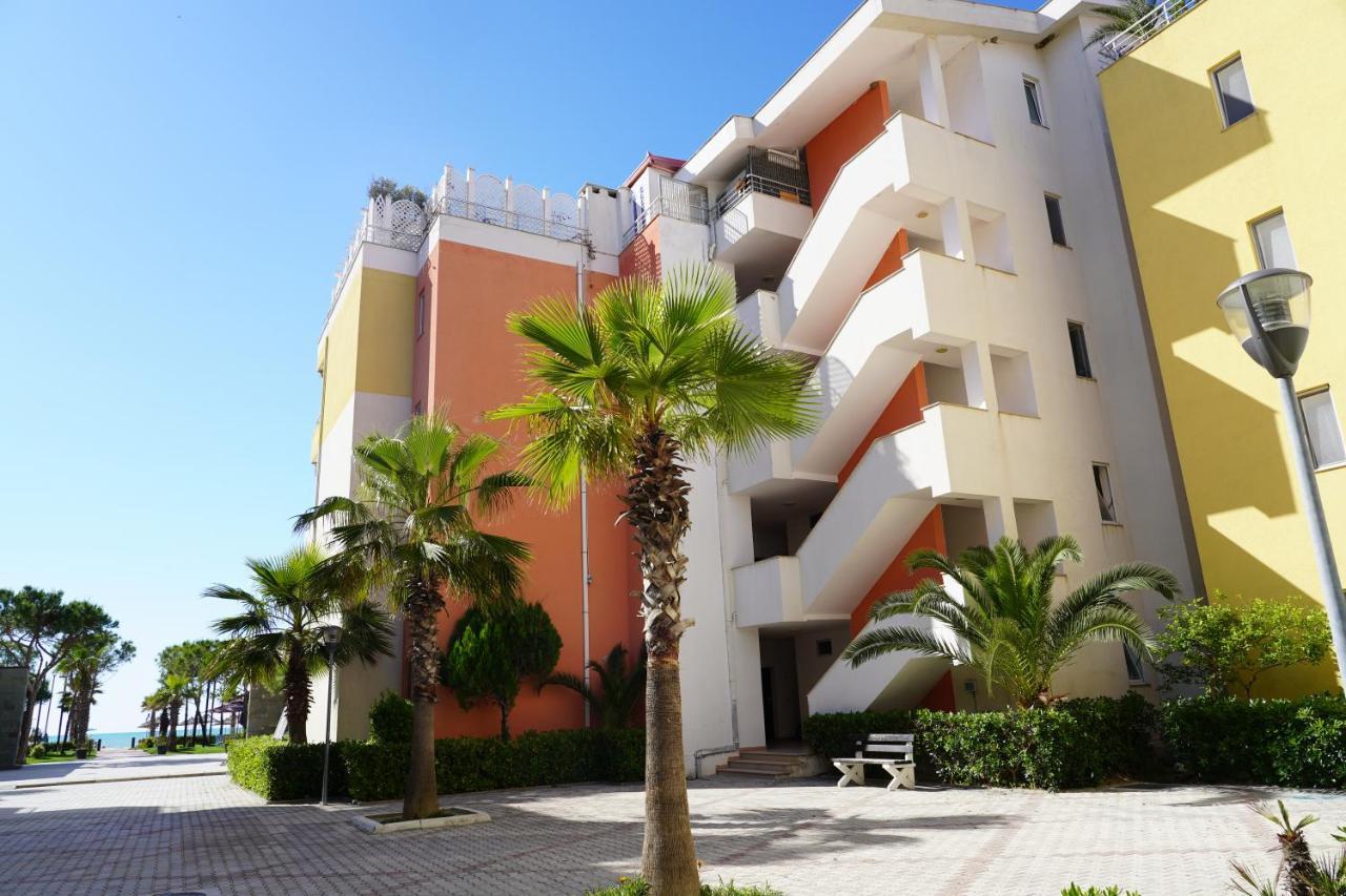 Bellavista Qerret Apartment 1 골렘 외부 사진